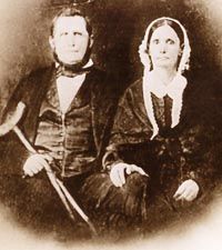 File:John and Sina Crenshaw.jpg