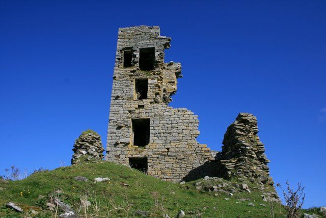 File:Liscannor Castle.JPG