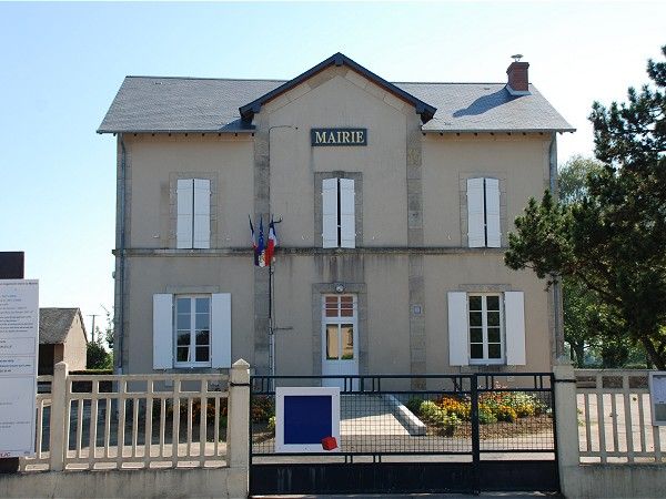 File:Mairie de la Collancelle.jpg