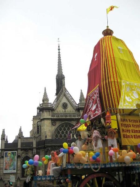 File:Paris Ratha Yatra.jpg