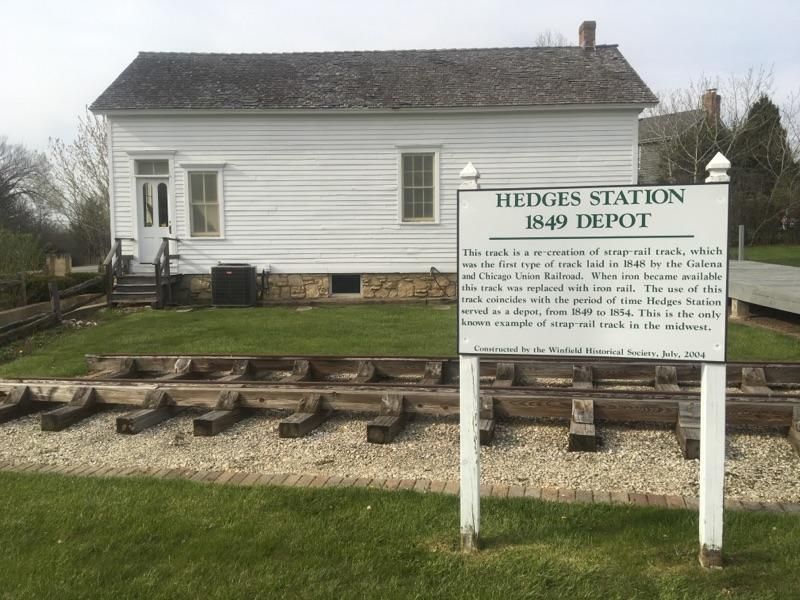 File:Hedges Station.jpg