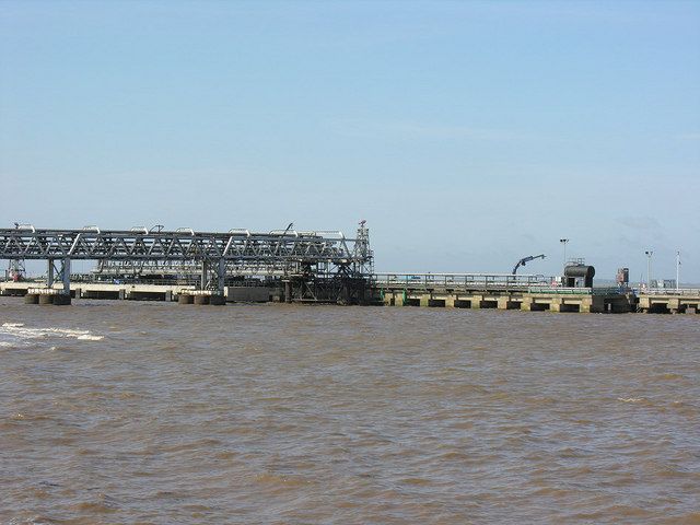 File:West Jetty - geograph.org.uk - 416730.jpg