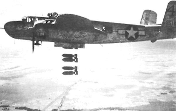 File:B-25h 43-5104 - bones - 82d BS.jpg