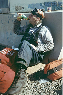 File:Bo hobo drinking gatorade.png