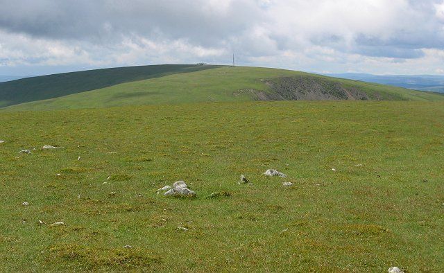 File:Cramalt Craig view to Broad Law.jpg