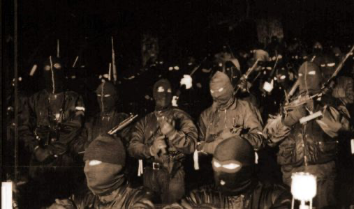 File:FLNC-CS militants in Tralonca.png