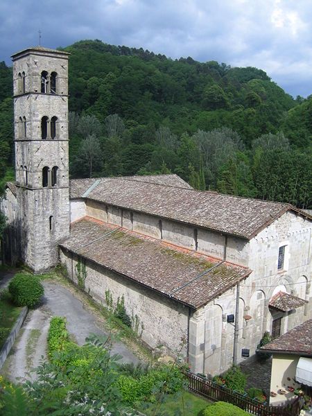 File:Fornaci Pieve Loppia.jpg