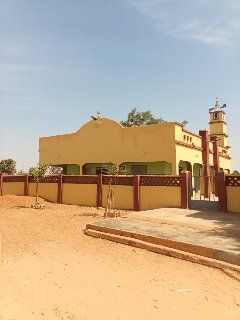 File:Gwanki Central Mosque.jpg