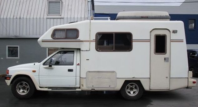 File:Isuzu Rodeo Camper.jpg