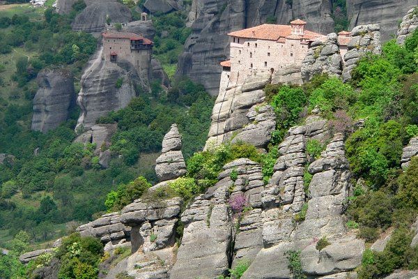 File:Meteora Monastery (909625480).jpg