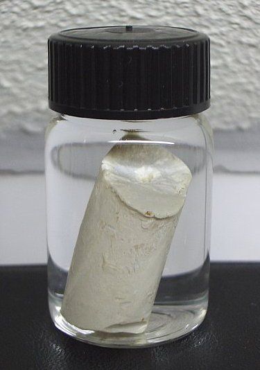 File:Phosphorus2.jpg