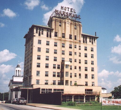 File:Abandoned Hotel Marshall.jpg