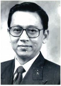 File:Boediono, Menteri Keuangan.jpg