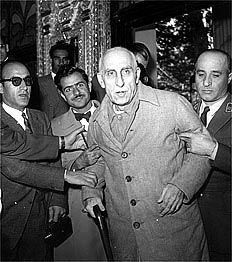 File:Mossadegh Trial 28 Amordad 1332.jpg