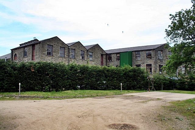 File:Olive Mill, Bacup-geograph-2487041.jpg