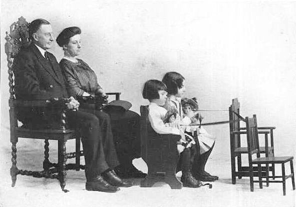 File:Sylvanus Stall, daughter, grandchildren 1911.jpg