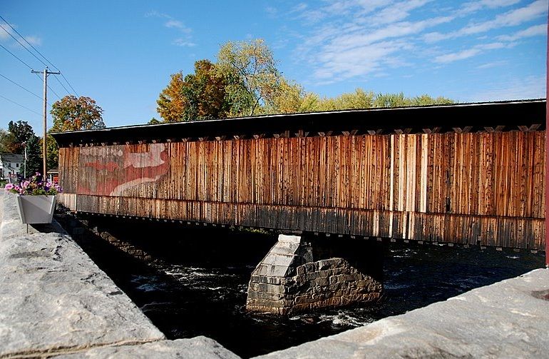 File:Contoocook Covered Railroad Bridge.JPG