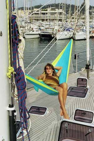 File:Hammockonaboat.jpg