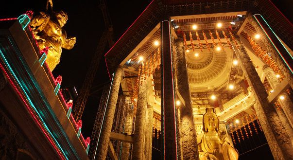 File:Kek Lok Si Goddess of Mercy.jpg