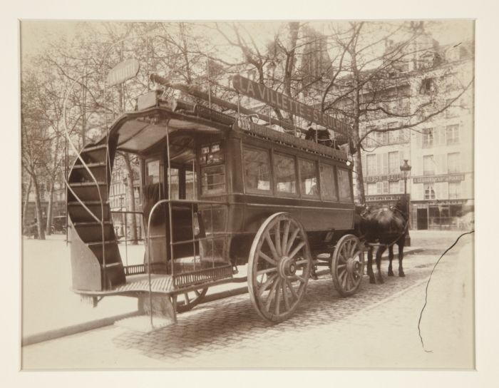 File:Omnibus by Eugène Atget 1910.jpeg