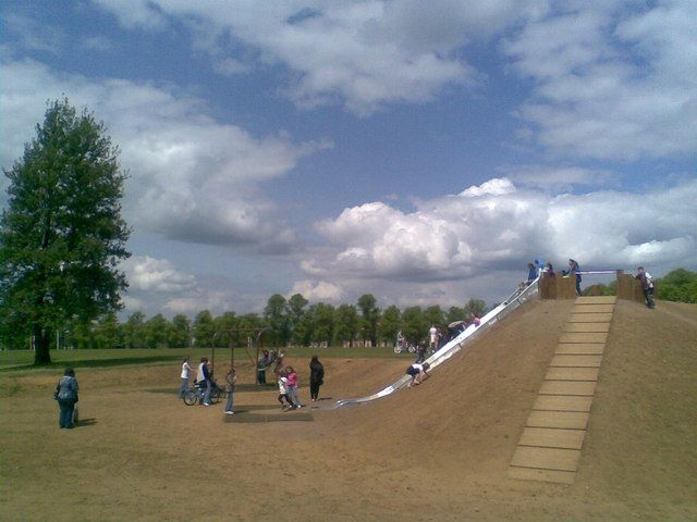 File:The Racecourse - geograph.org.uk - 1862400.jpg