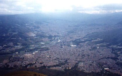 File:ValleyofAburra.jpg