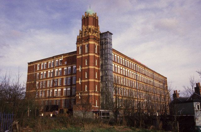 File:Broadstone Mill - geograph.org.uk - 707883.jpg