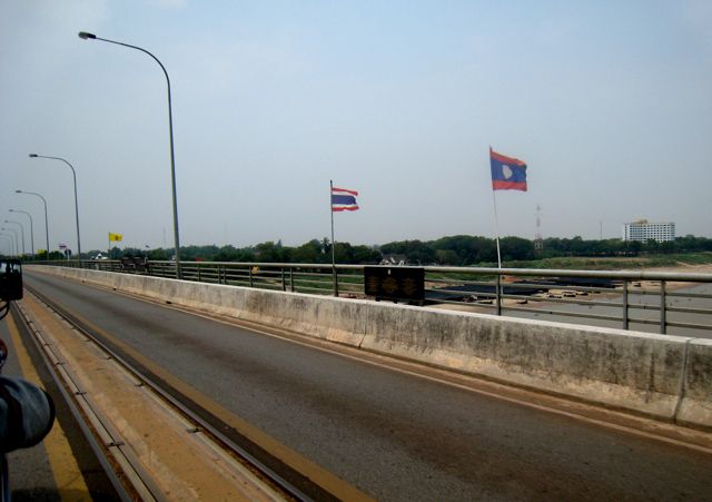 File:First Thai–Lao Friendship Bridge 01.jpg