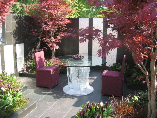 File:Lalique Garden 2005.JPG