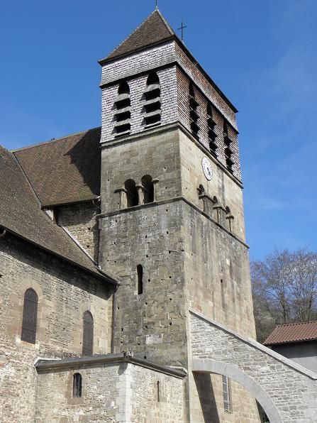 File:St Chef Abbatiale Clocher.JPG