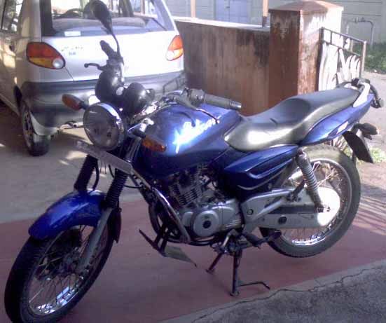 File:Bajaj Pulsar 150, 2003.jpg