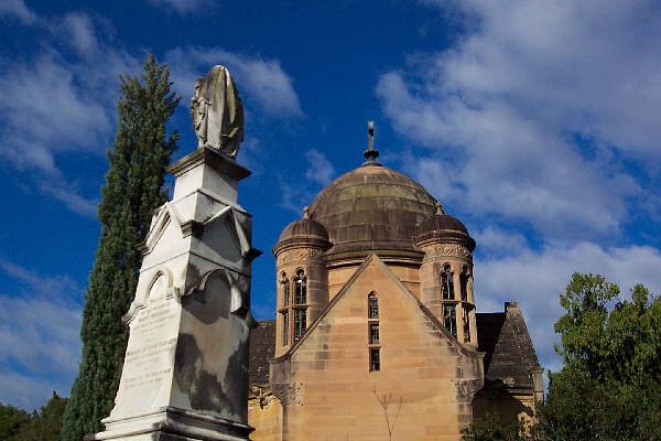 File:Frazer Mausoleum in Rookwood Cemetery, Sydney, Australia.jpg