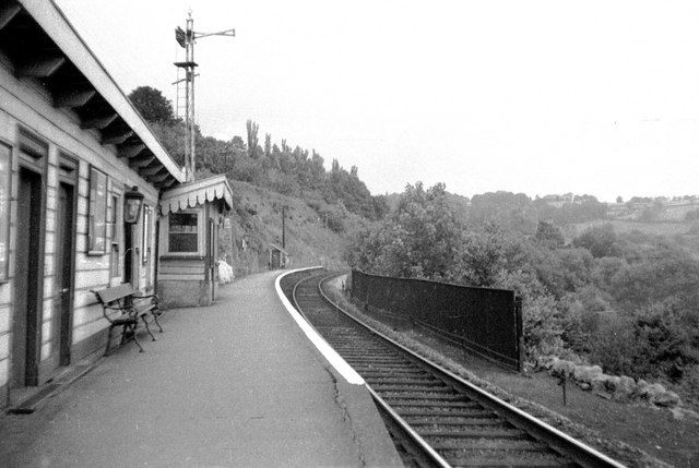 File:Midford Railway Station.jpg