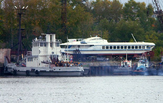 File:Portovyy xxx raketa 205.jpg