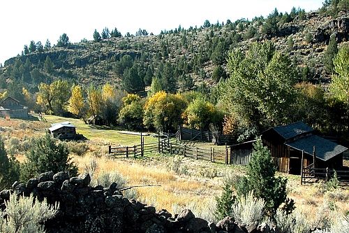 File:Riddle Ranch, Barn and Pasture, NSBP.JPG