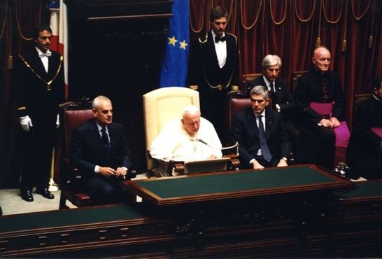 File:Visita Giovanni Paolo II Parlamento.jpg