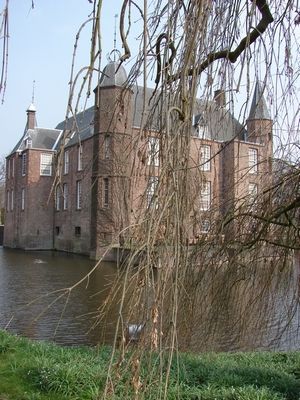 File:Kasteel zuilen.jpg