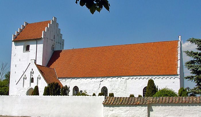 File:Krummerup kirke (Næstved).jpg