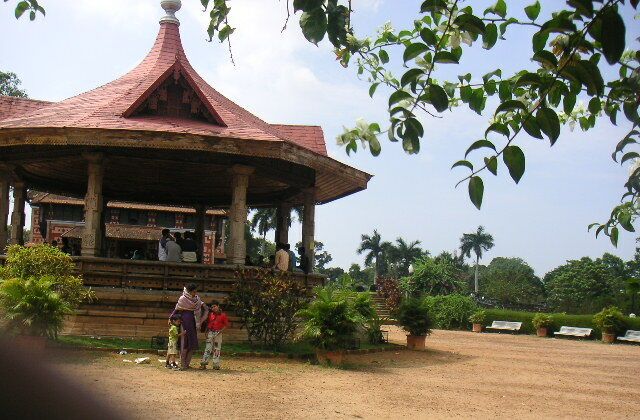 File:Napier Museum in Trivandrum.JPG