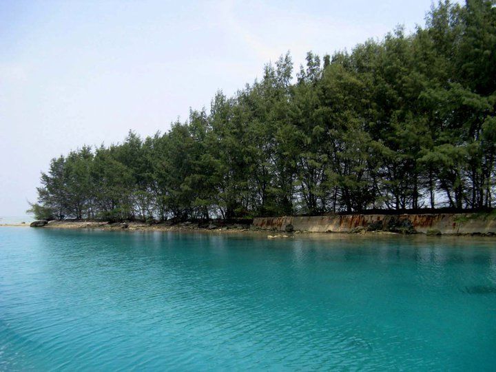 File:Pulau Air.jpg