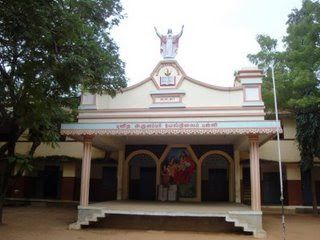 File:Punitha arulappar higher secondary school.jpg