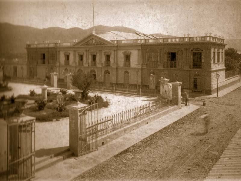 File:Antiguo-teatro.jpg