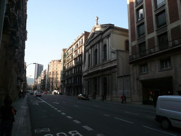 File:Carrer balmes entre mallorca i provença.jpg