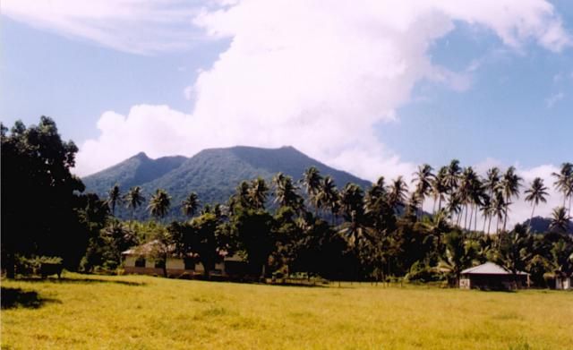 File:Gunung Ibu.jpg