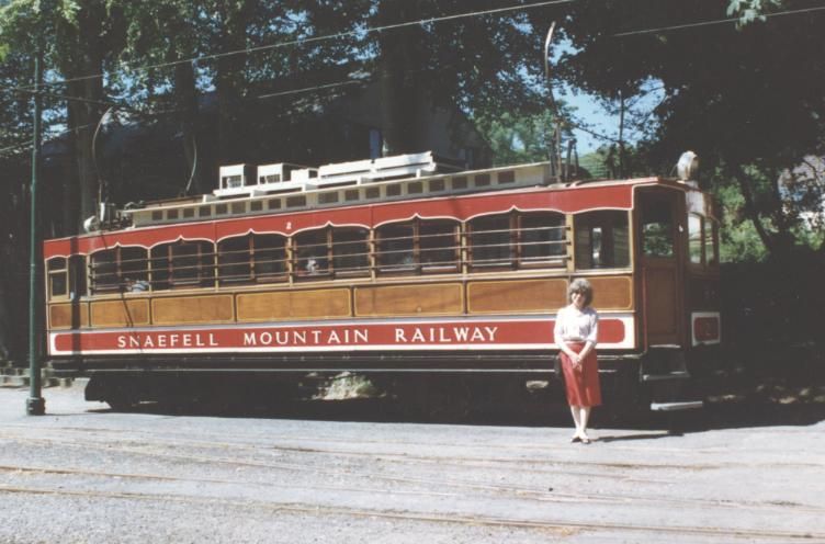 File:Snaefel Mountain Railway Car No.2.jpg