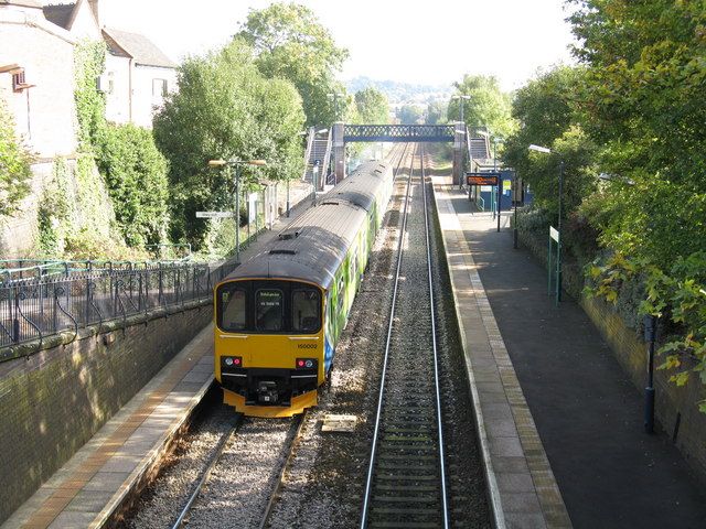 File:Lye railway station in 2008.jpg