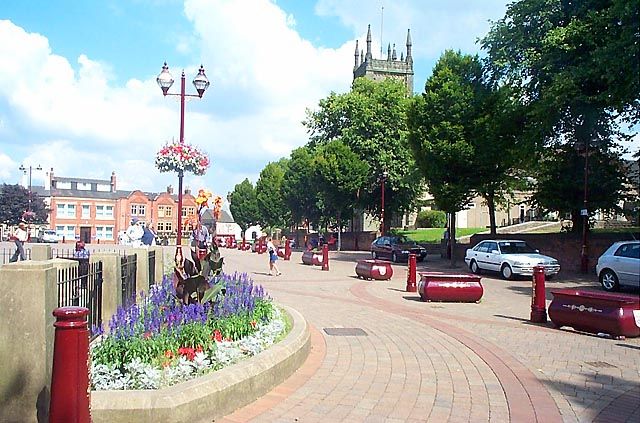 File:Market Square, Ilkeston, Derbyshire.jpg