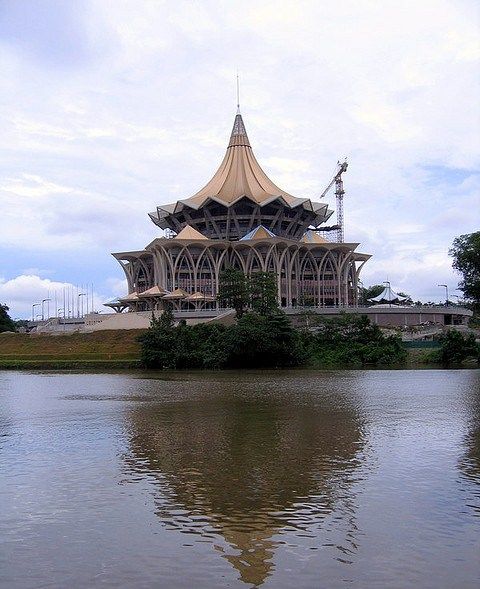 File:Sarawak state assembly under construction in 2008.jpg