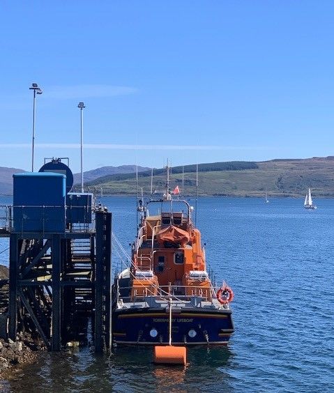 File:TobermoryLifeBoat (2).jpg