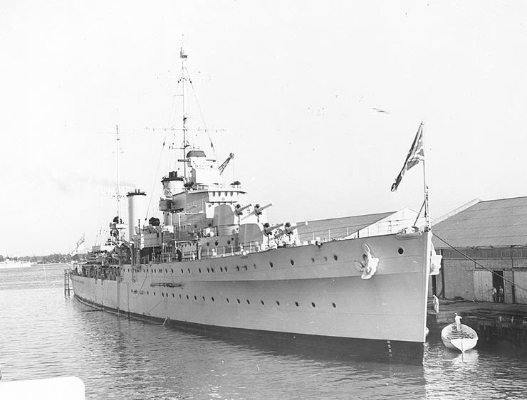 File:HMS Apollo at Miami 1938.jpg